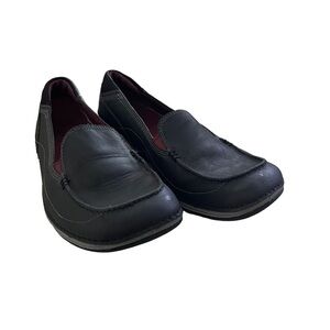 Merrell Woman Shoes Size 7.5